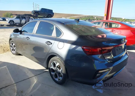 2021 Kia Forte Fe/Lxs from USA, damaged, VIN 3KPF24AD1ME359271